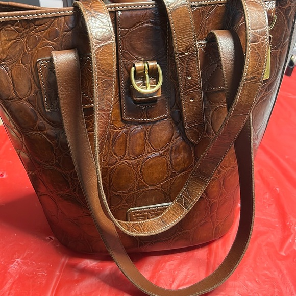 Dooney & Bourke Brown Leather Bucket Tote Bag great condition - Picture 8 of 9